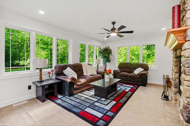 8367 Lindsey Road, Casco, MI 48064