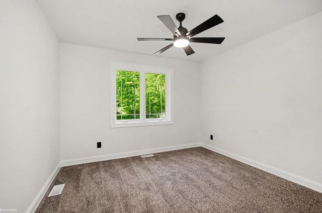 8367 Lindsey Road, Casco, MI 48064