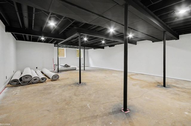 8367 Lindsey Road, Casco, MI 48064