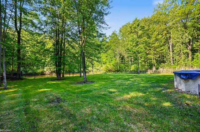 8367 Lindsey Road, Casco, MI 48064