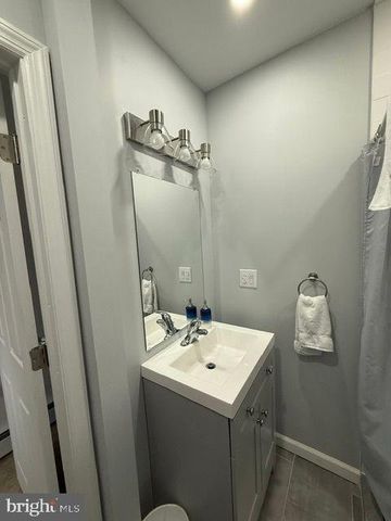 31 W 4TH ST, Lansdale, PA 19446