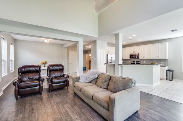 330 Kirby Drive, Argyle, TX 76226