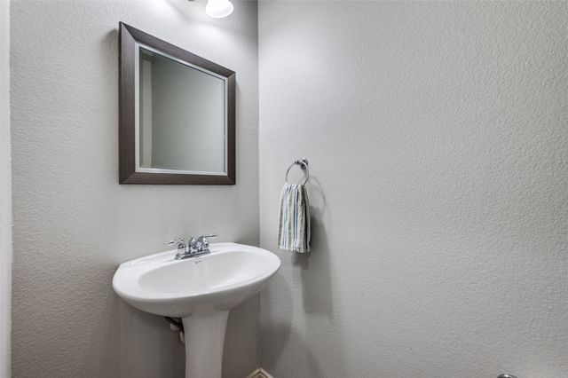 330 Kirby Drive, Argyle, TX 76226