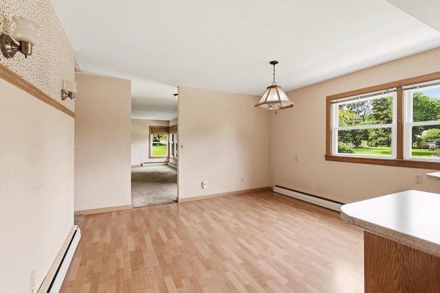 N68W15651 Chateau DRIVE, Menomonee Falls, WI 53051