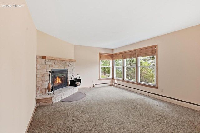 N68W15651 Chateau DRIVE, Menomonee Falls, WI 53051