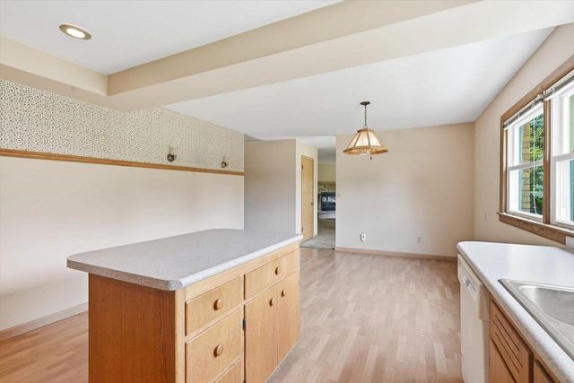 N68W15651 Chateau DRIVE, Menomonee Falls, WI 53051