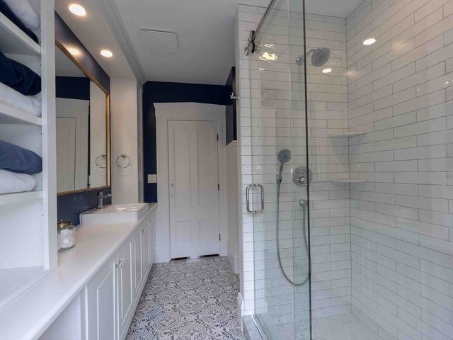 1 John Wilson Ln, Lexington, MA 02421