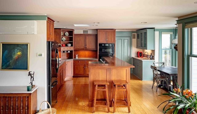 1 John Wilson Ln, Lexington, MA 02421