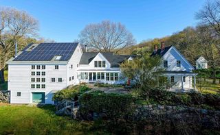 1 John Wilson Ln, Lexington, MA 02421