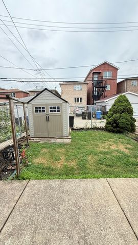 2819 S quinn Street, Chicago, IL 60608