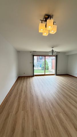 2819 S quinn Street, Chicago, IL 60608