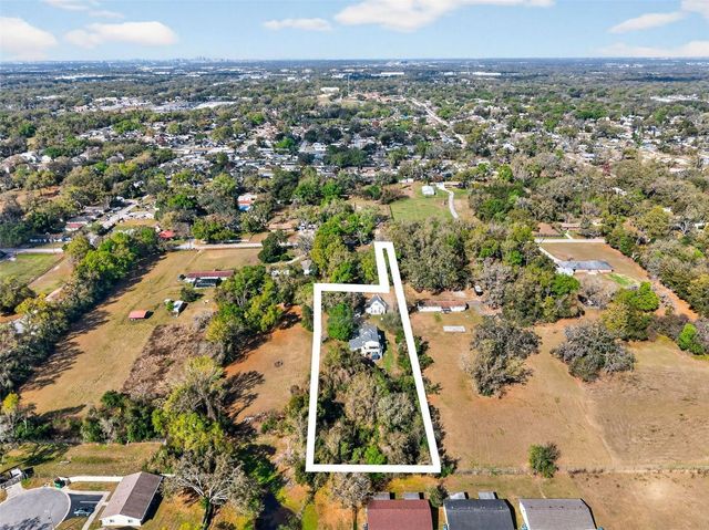 902 TWO HOUSES LANE, Seffner, FL 33584