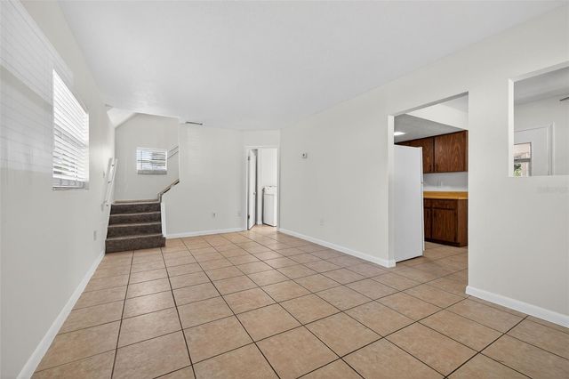 902 TWO HOUSES LANE, Seffner, FL 33584