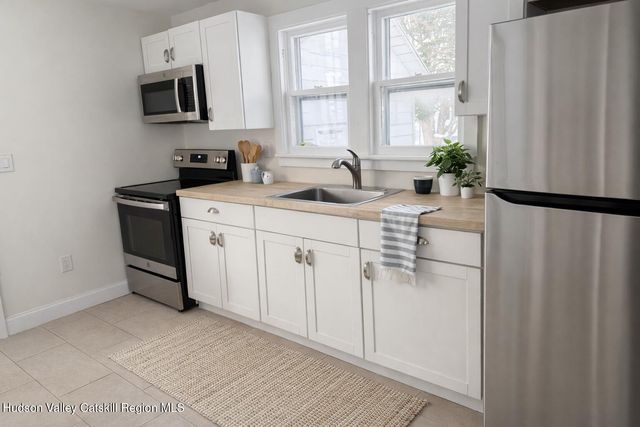 222 Zandhoek Road, Hurley, NY 12443