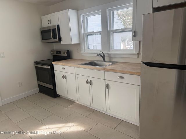 222 Zandhoek Road, Hurley, NY 12443