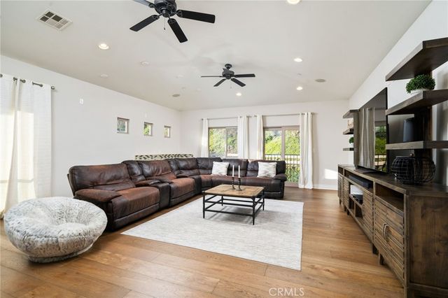 388 Conifer Road, Glendora, CA 91741