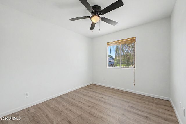 3226 W MICHELLE Drive, Phoenix, AZ 85053
