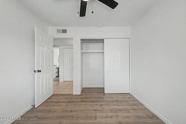 3226 W MICHELLE Drive, Phoenix, AZ 85053