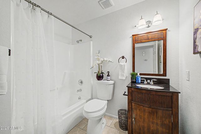 3226 W MICHELLE Drive, Phoenix, AZ 85053