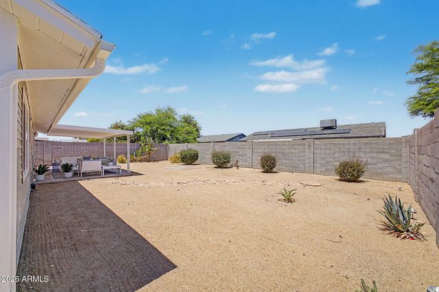 3226 W MICHELLE Drive, Phoenix, AZ 85053
