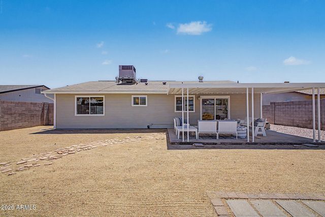 3226 W MICHELLE Drive, Phoenix, AZ 85053