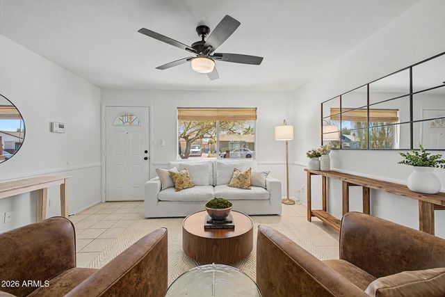 3226 W MICHELLE Drive, Phoenix, AZ 85053