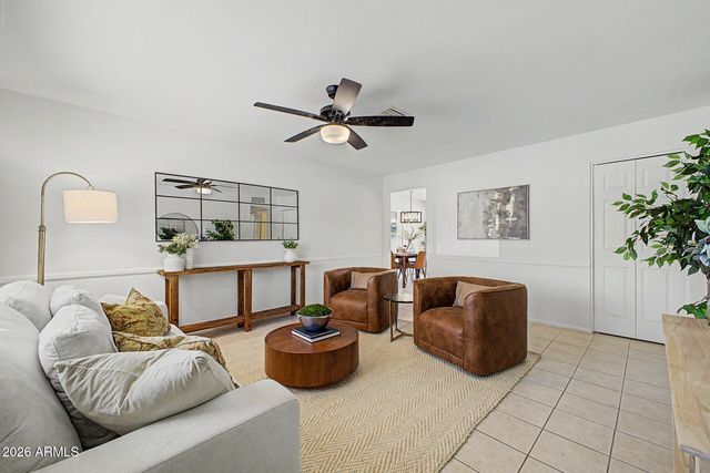 3226 W MICHELLE Drive, Phoenix, AZ 85053