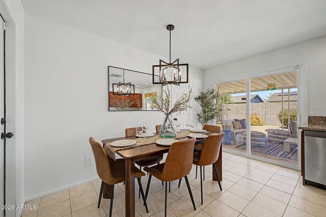 3226 W MICHELLE Drive, Phoenix, AZ 85053