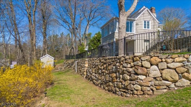 25 Indian Trl, Sparta Twp., NJ 07871