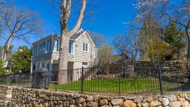 25 Indian Trl, Sparta Twp., NJ 07871