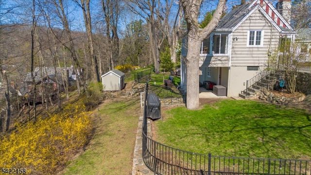 25 Indian Trl, Sparta Twp., NJ 07871