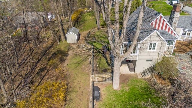 25 Indian Trl, Sparta Twp., NJ 07871