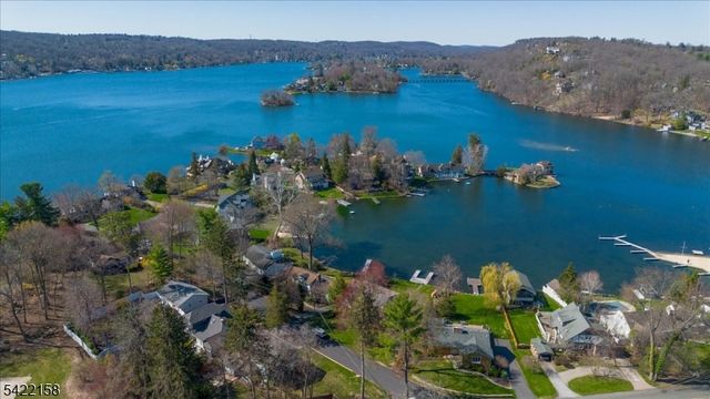 25 Indian Trl, Sparta Twp., NJ 07871