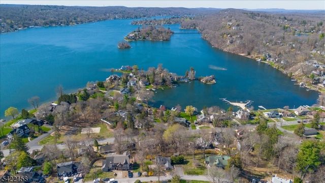 25 Indian Trl, Sparta Twp., NJ 07871