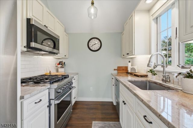 25 Indian Trl, Sparta Twp., NJ 07871