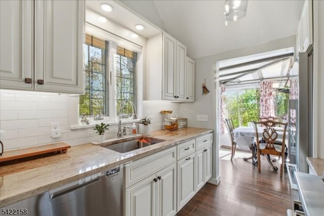 25 Indian Trl, Sparta Twp., NJ 07871