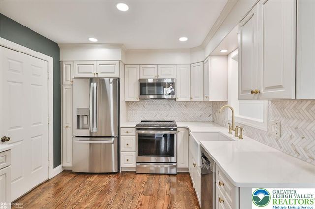 1201 Butztown Road 4, Bethlehem City, PA 18017