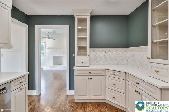 1201 Butztown Road 4, Bethlehem City, PA 18017