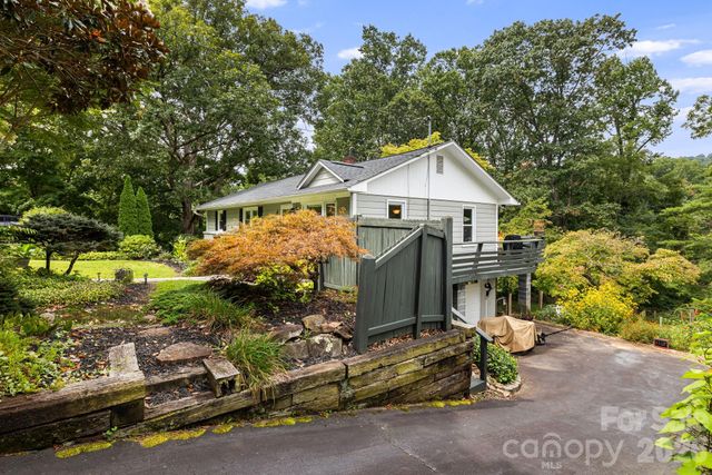 49 White Pine Drive, Asheville, NC 28805