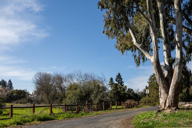 4127 Old Adobe Road, Palo Alto, CA 94306