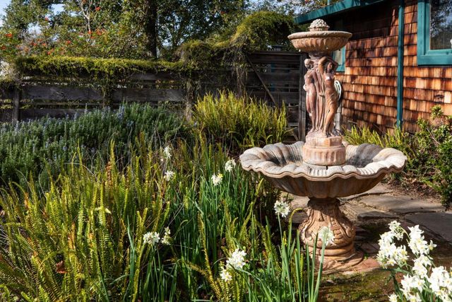 4127 Old Adobe Road, Palo Alto, CA 94306