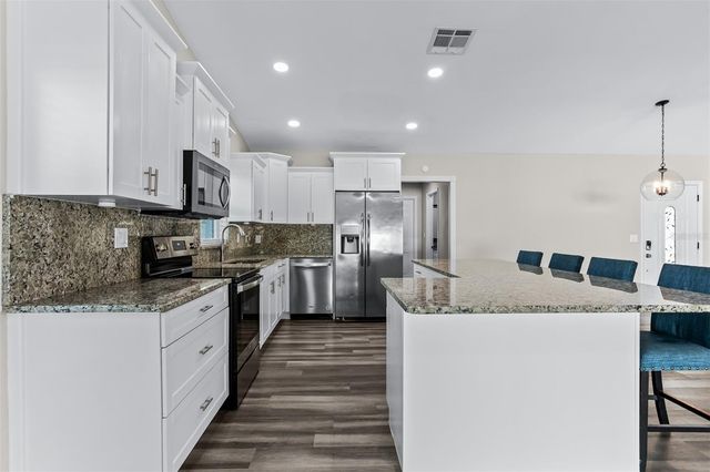 3276 FOX HILL DRIVE, Clearwater, FL 33761