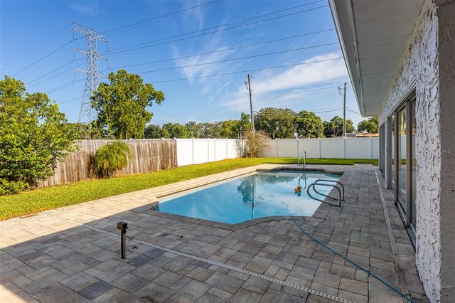 3276 FOX HILL DRIVE, Clearwater, FL 33761