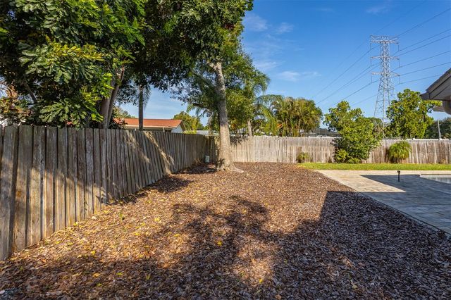 3276 FOX HILL DRIVE, Clearwater, FL 33761