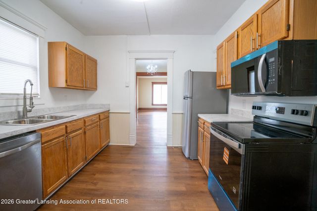 312 W Saginaw Street, Lansing, MI 48933