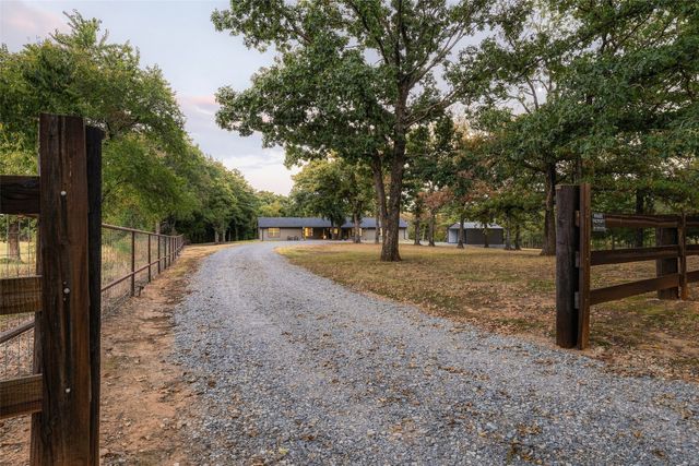 230 Frosty Hollow Road, Denison, TX 75021