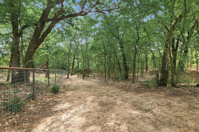 230 Frosty Hollow Road, Denison, TX 75021