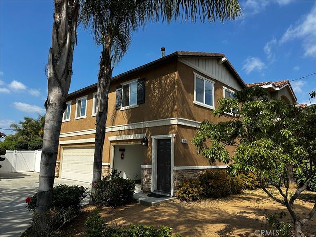 18795 Vanderlip Avenue, Santa Ana, CA 92705