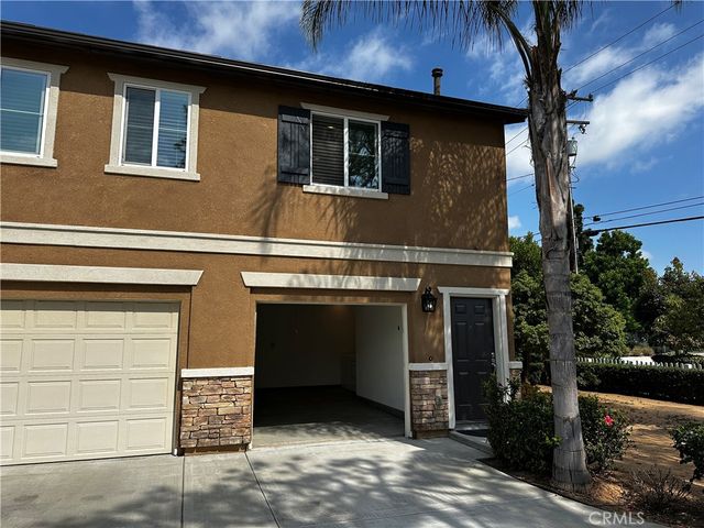 18795 Vanderlip Avenue, Santa Ana, CA 92705