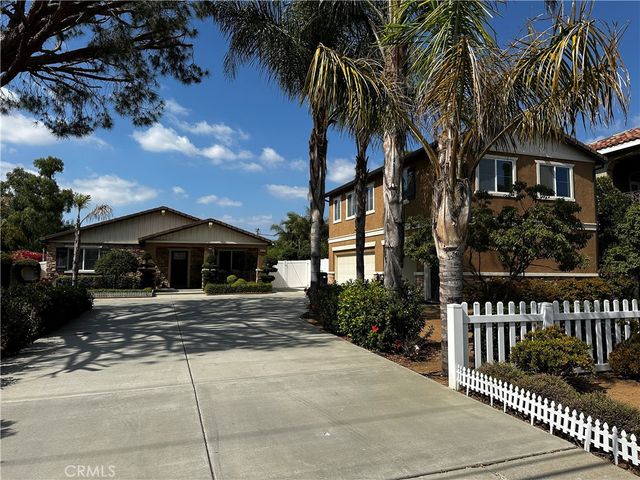 18795 Vanderlip Avenue, Santa Ana, CA 92705